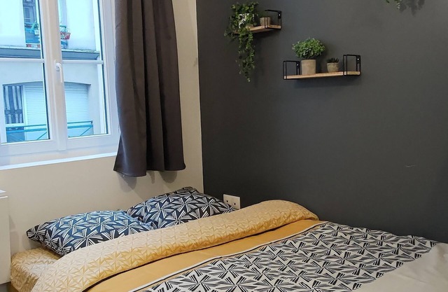 Renovated studio 5 minutes from the city center