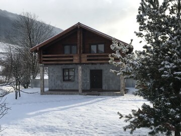 Rent a cottage for a vacation in the mountains - Willow Yard