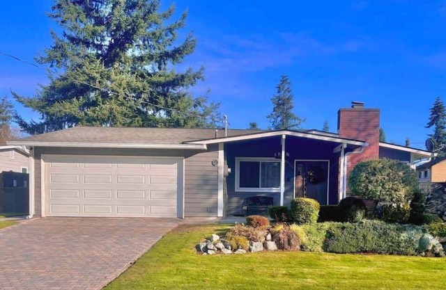 Renton Oasis: Relaxing 3BR Home w/Great Outdoor!