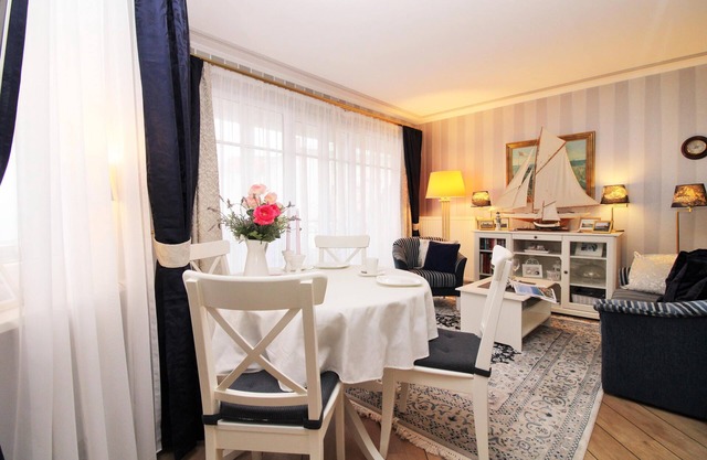 Res. Waldkrone WE 119: 2-room vacation apartment close to the beach