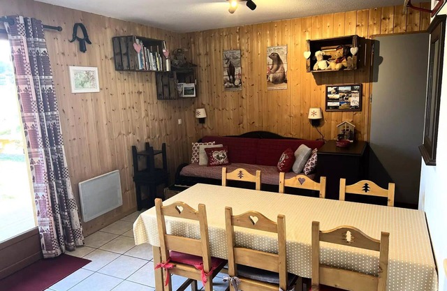 Residence Residence Les Flocons Du Soleil - Chalets for 6 People