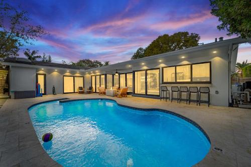 Resort Style Backyard Heated Pool Hot Tub Fire Pit