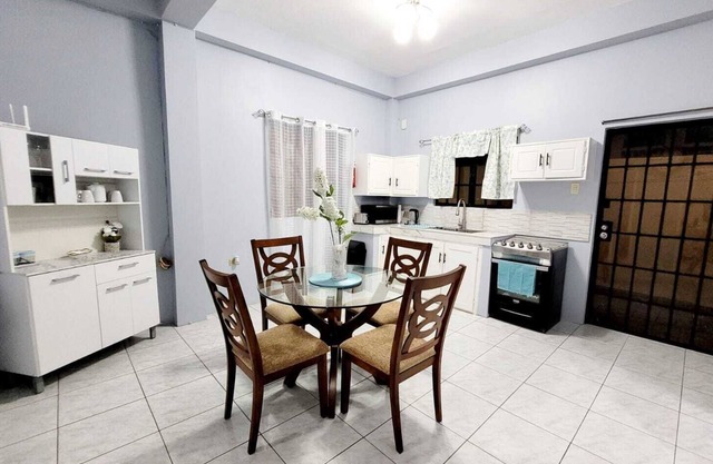 Rest Easy El Dorado Cozy, 2 br. Charming Apartment