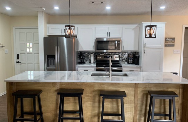 Rest your paws at this 3 bedroom Lubbock house