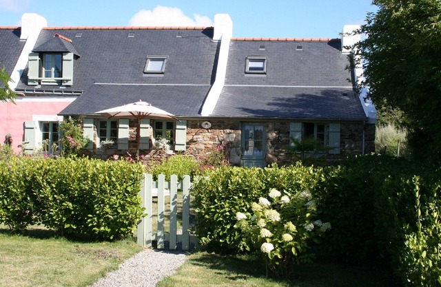 Restored old belliloise farmhouse classified 3*