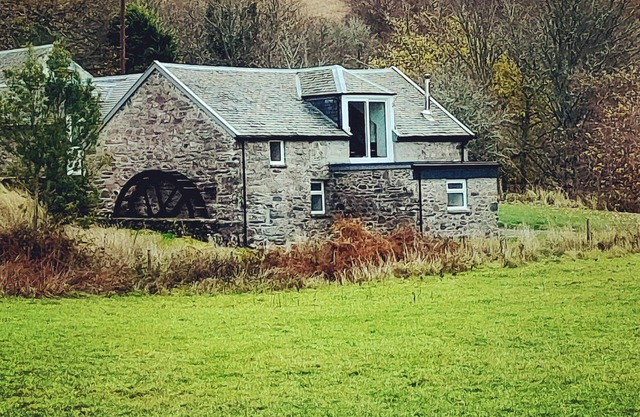 Restored watermill with stunning views of Loch Fyne