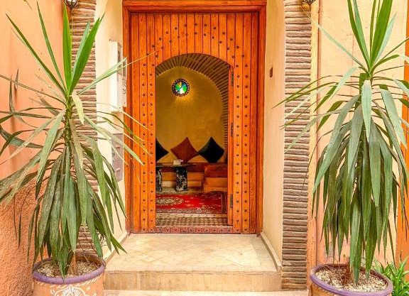 RIAD AMNAY
