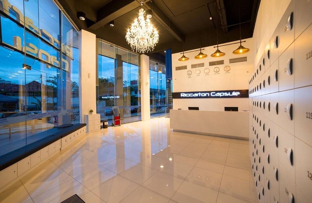 Riccarton Capsule Hotel