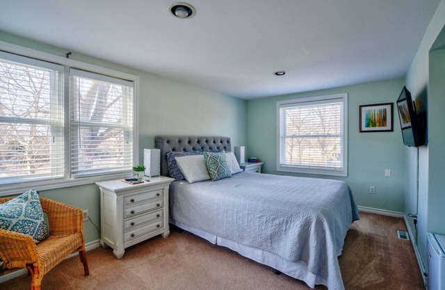 Riesling Room Old Town. Furnished room 1400 p/m