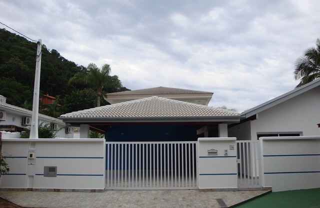 Right on the sand of Praia do Tenório - 5 suites