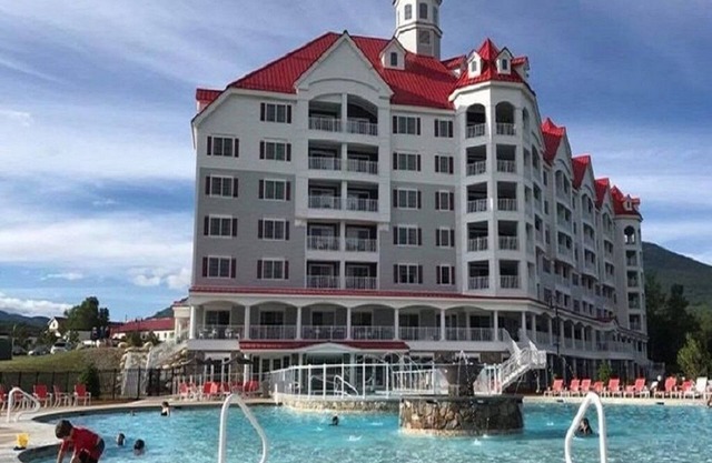 River Walk Resort One bedroom Suite w/balcony & mount view from 5th floor VIP.