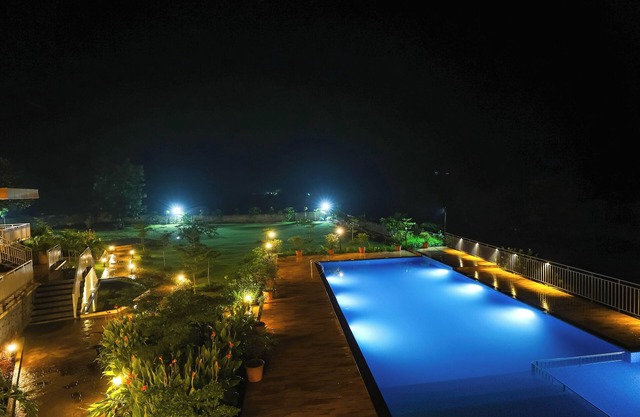 Riverain Valley Resort