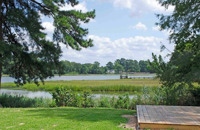 Rivercrest Retreat | River Front | 3 beds 2 baths