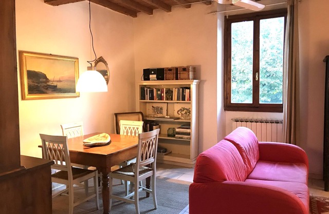 Riverfront Florence Appartment Great quality/price Easy Parking out of ZTL zone