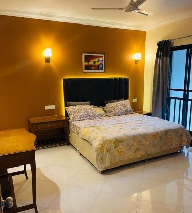 Riviera palms 1 Luxury 1 BHK apartment with Swimmimg Pool view- Arpora - near baga beach