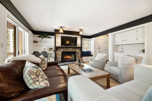 RMR: Teewinot C3 Condo in Teton Village