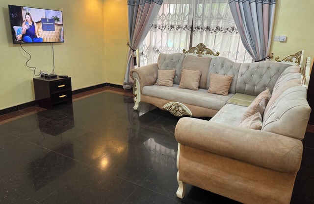 Robs Palace, Kumasi, Ashanti region