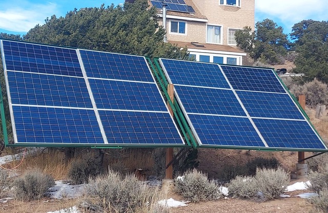 Rocky Mountains Solar-Powered Country Home near Great Sand Dunes National Park