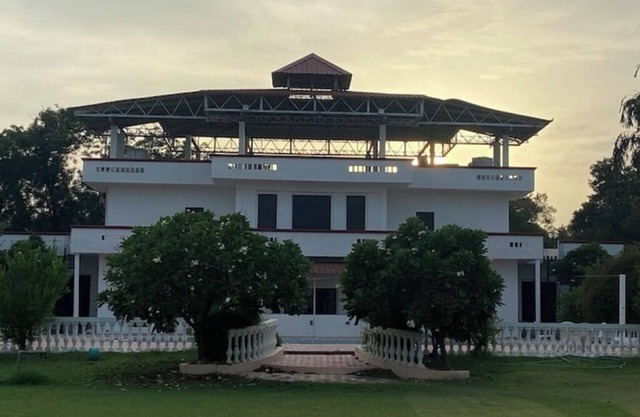 Romantic 2BR Pvt Floor w/BigPool/Bdays/Anniversary