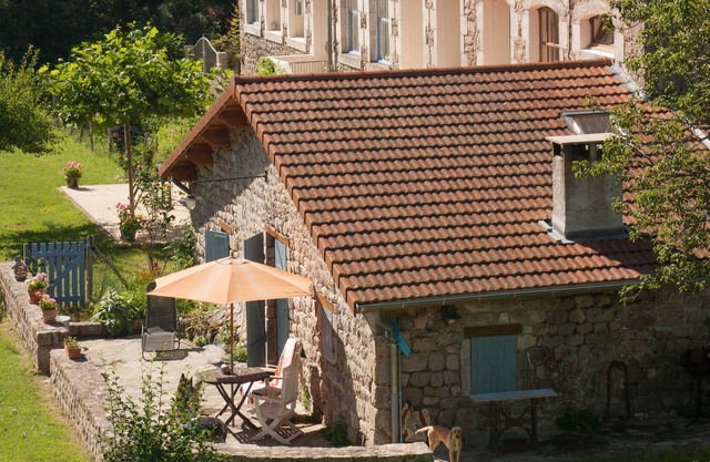 Romantic cottage(Gîte) in the hills of the medieval village Désaignes.