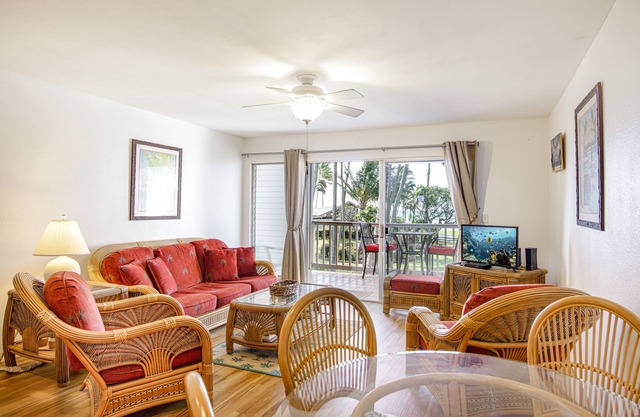 Romantic Getaway Near Water w/Free WiFi, Shared Pool, Water Views, Tennis Court