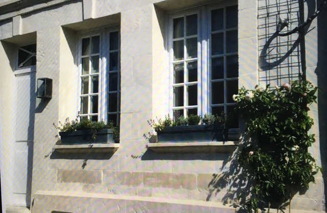 Romantic house with garden, near Deauville