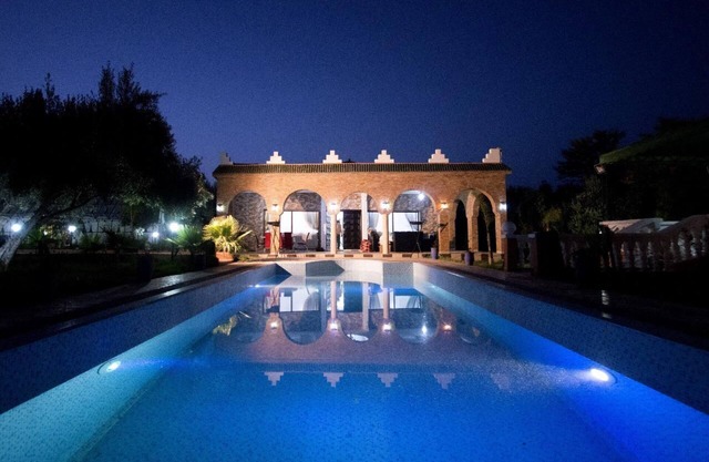 Romantic villa with pool, 20 minutes from Marrakech