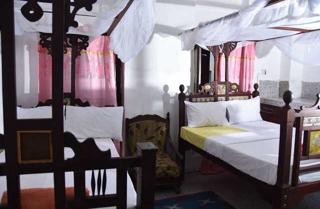 Romantic zanzibar stone house,five minutes to forodhani