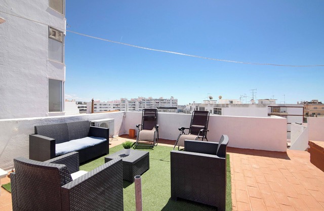 Rooftop Apartment Blue Ocean with Private Open Terrace, Balcony & Wi-Fi