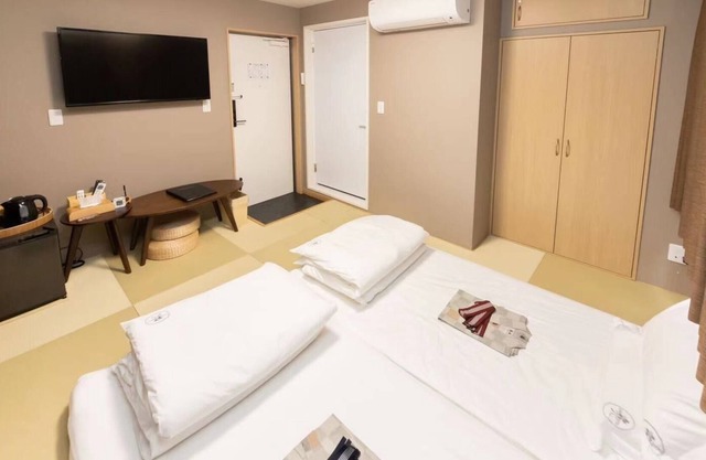 Room C maximum 2 people with veranda / Katsushika-ku Tokyo