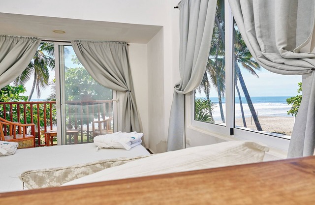 Room in Lodge - Melon 7 - Double Room With sea Views, Terrace or Balcony