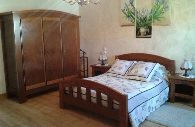 Room in renovated farmhouse - Nature and comfort with parking