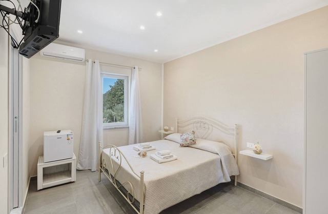 Room 'La Fiesta' with Sea View, Wi-Fi and Air Conditioning
