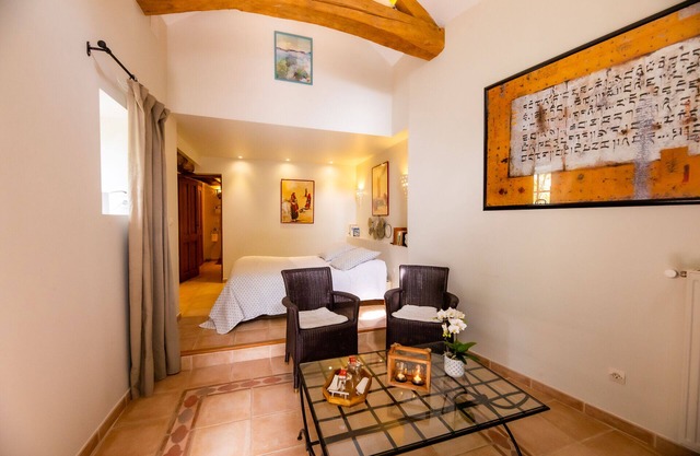 Room "La Romane" 2PERS with Balneo, breakfasts and access to swimming pool and SPA