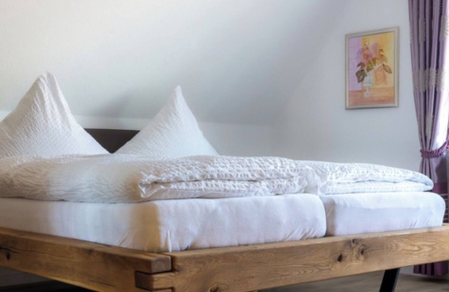 Room 'Nr 3' with Shared Garden, Balcony and Wi-Fi