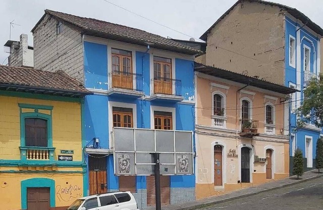 Room or apartment historic center Quito