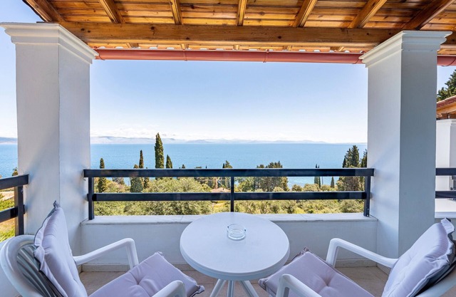 Room 'Two Bedroom' with Private Terrace, Wi-Fi and Air Conditioning