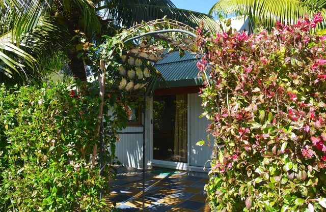 Room Vaihau 4 pax beach access, air-conditioned kitchen bathroom, free breakfast