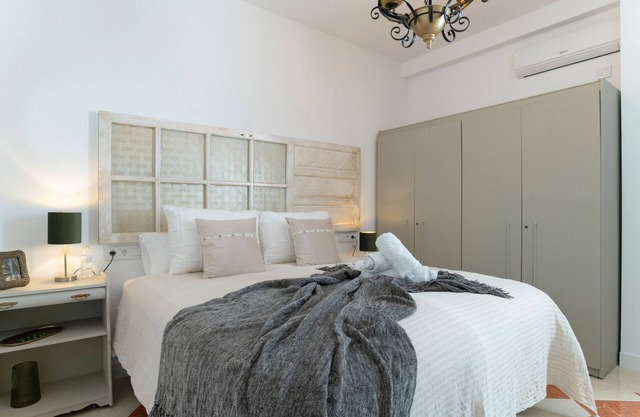 Room 'Zirconio' with Mountain View, Shared Terrace and Wi-Fi