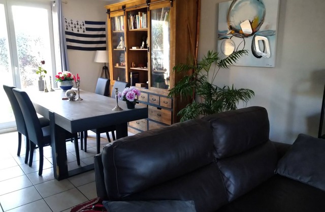 Rooms in house, swimming pool in residence
