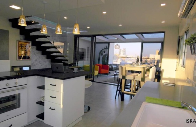 Rothschild Area - Luxury Duplex Penthouse