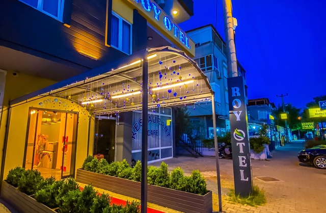 Roy Otel Akçay