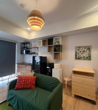 Royal Deluxe & Private Apartments - West Jakarta