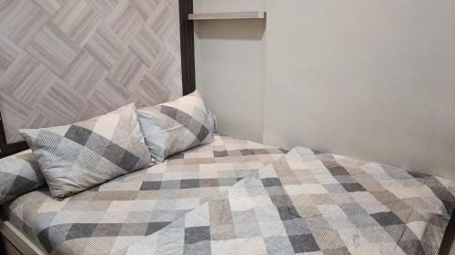 Ruby Apartment #32