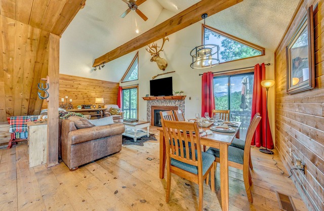 Ruidoso Cabin w/Deck + Views: 4 Mi to Winter Park