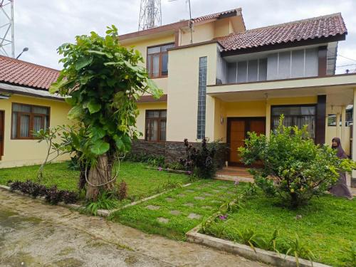 Rumah Oma Lembang