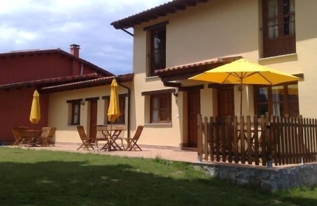 Rural apartment La Fuente de Báscones for 4 people