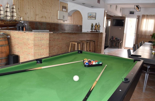 Rural house for 8 people in Castalla with private bar, barbecue and terrace.