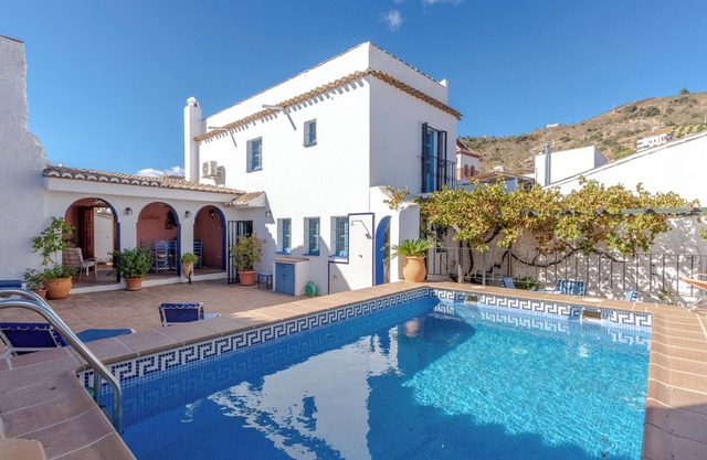 "Rural Village with Amazing Views Cottage" with Mountain Views, Private Pool, A/C & Wi-Fi