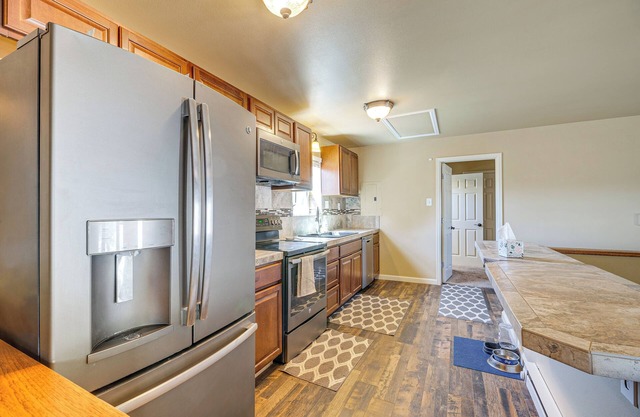 Rustic Guffey Cabin Rental w/ Mountain Views!